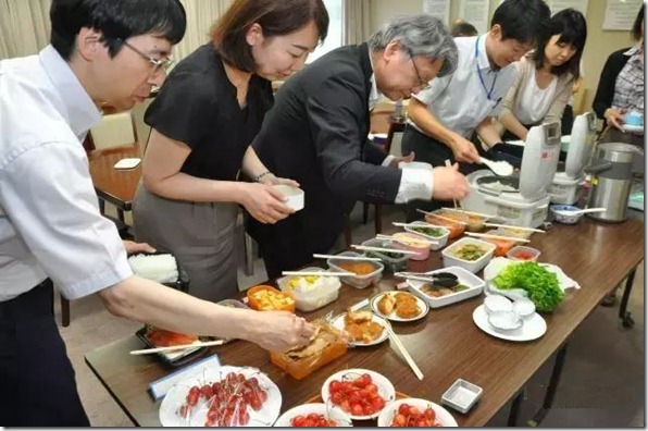 日本公務員倫理規程聚餐